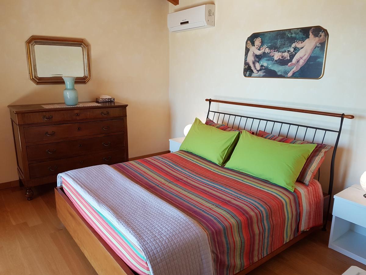 B&B La Rubiana คาปริโน เวโรเนเซ ห้อง รูปภาพ